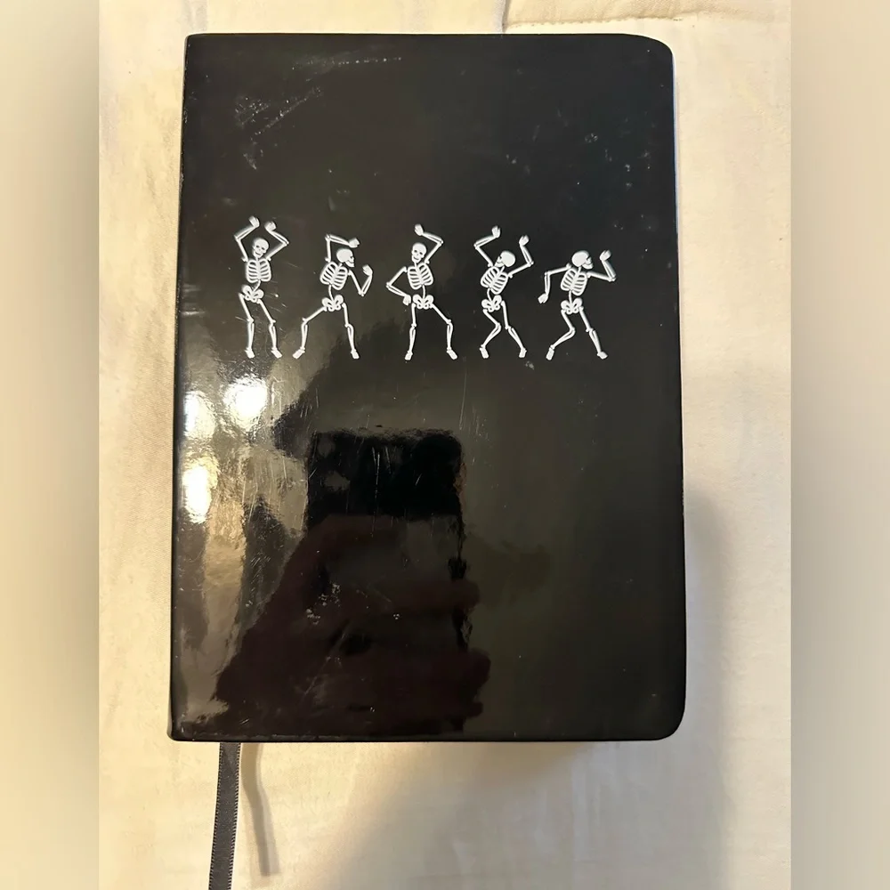 dancing skeleton notebook‎